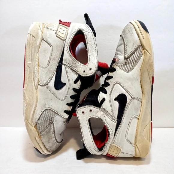 Vintage 90s NIKE FLIGHT High Top Sneakers - Kid's Size 11.5 - Picture 5 of 12